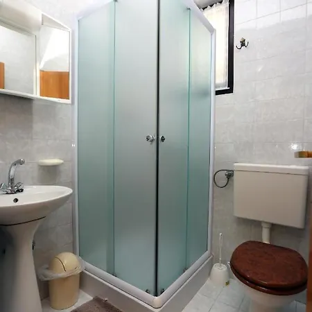 11628a Vodice